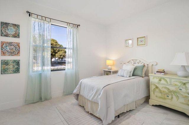 4720 Pine Cone Lane, West Palm Beach, FL 33417