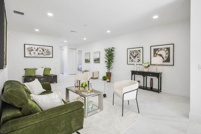 4720 Pine Cone Lane, West Palm Beach, FL 33417