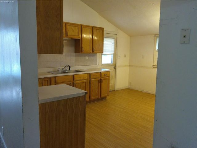 701 W Peoria Street, Paola, KS 66071