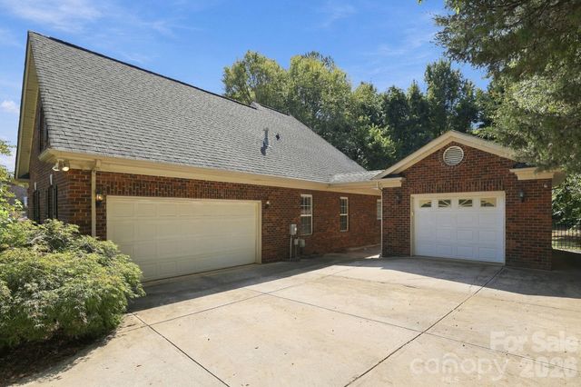 5911 Sugarcane Court, Mint Hill, NC 28227