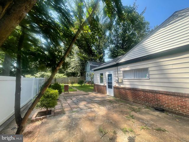 7225 PINE DR, Annandale, VA 22003