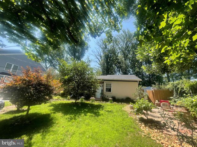 7225 PINE DR, Annandale, VA 22003