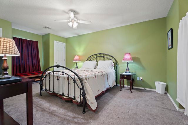 1035 Hillside Road, Grove, OK 74344