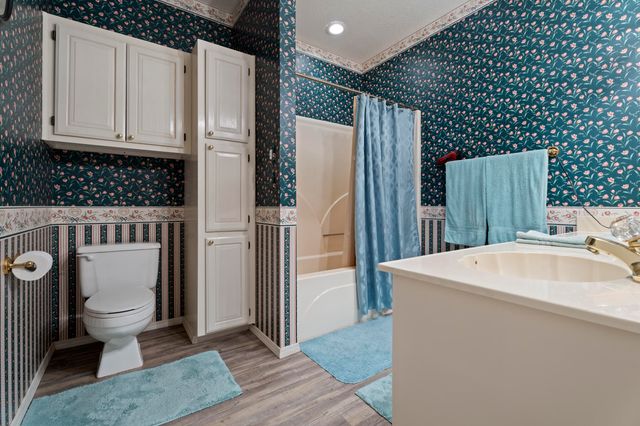 1035 Hillside Road, Grove, OK 74344
