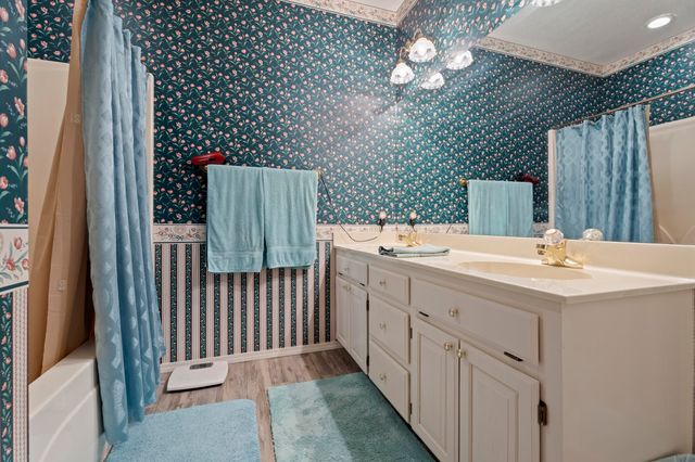 1035 Hillside Road, Grove, OK 74344