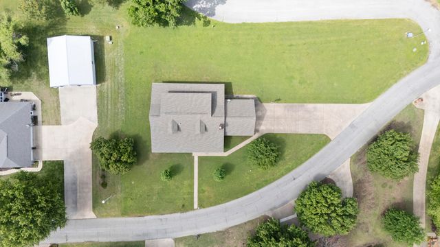 1035 Hillside Road, Grove, OK 74344