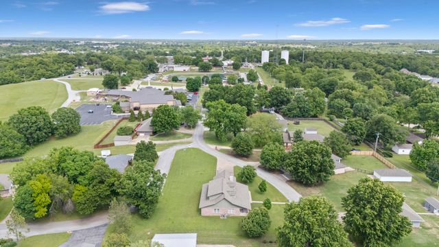 1035 Hillside Road, Grove, OK 74344