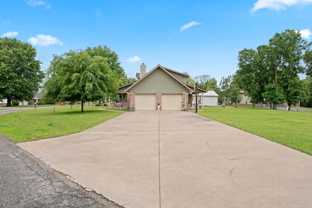 1035 Hillside Road, Grove, OK 74344