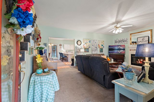 1035 Hillside Road, Grove, OK 74344