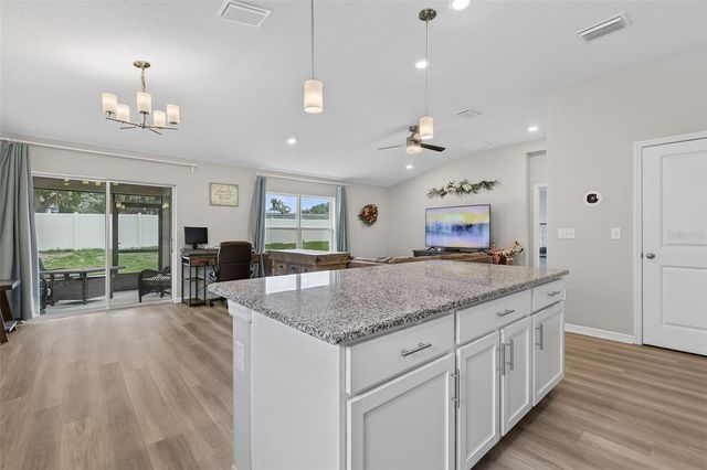 9972 MESIC WOODS AVENUE, Seffner, FL 33584
