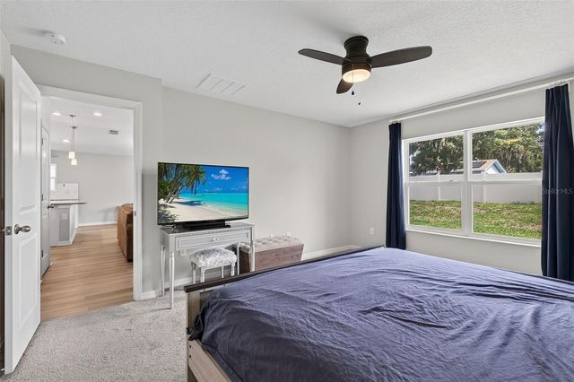9972 MESIC WOODS AVENUE, Seffner, FL 33584