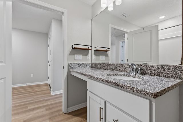 9972 MESIC WOODS AVENUE, Seffner, FL 33584