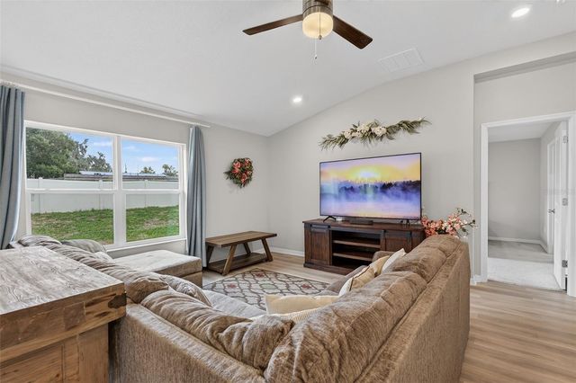 9972 MESIC WOODS AVENUE, Seffner, FL 33584