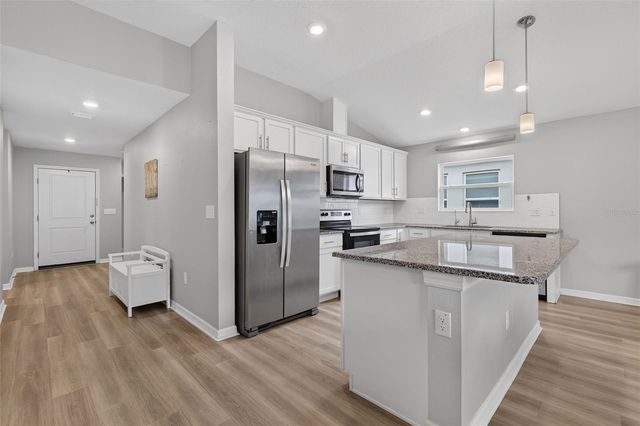 9972 MESIC WOODS AVENUE, Seffner, FL 33584