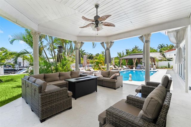 2770 NE 23rd Place, Pompano Beach, FL 33062