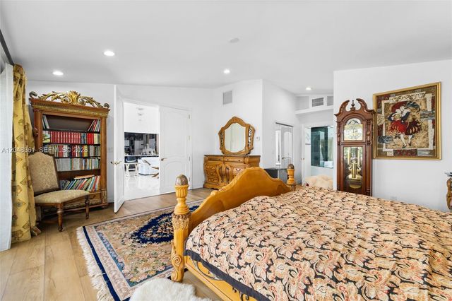 2770 NE 23rd Place, Pompano Beach, FL 33062