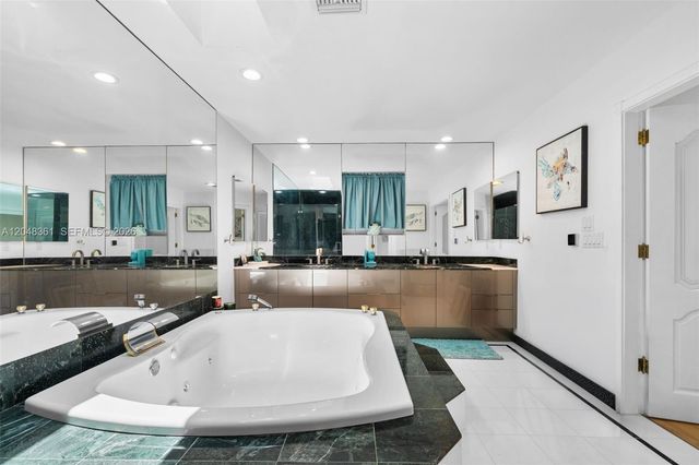 2770 NE 23rd Place, Pompano Beach, FL 33062