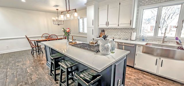 126 WOOD GROVE RD, Memphis, TN 38117