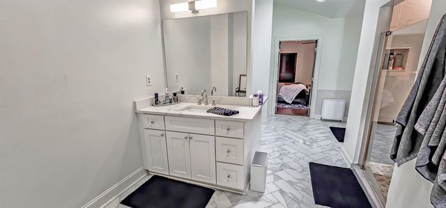 126 WOOD GROVE RD, Memphis, TN 38117