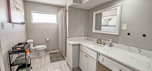 126 WOOD GROVE RD, Memphis, TN 38117