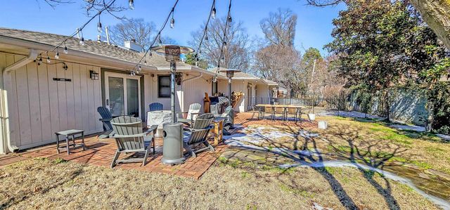 126 WOOD GROVE RD, Memphis, TN 38117