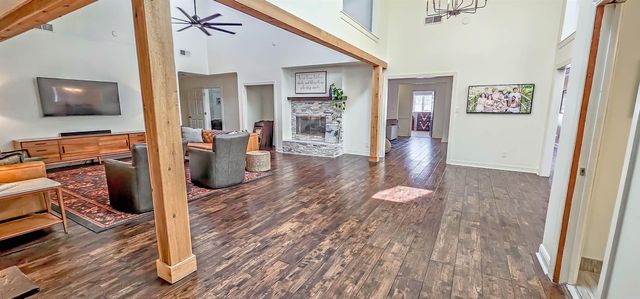 126 WOOD GROVE RD, Memphis, TN 38117