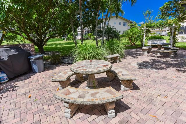 314 CHATHAM P, West Palm Beach, FL 33417