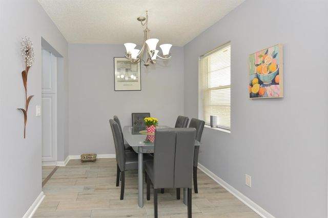314 CHATHAM P, West Palm Beach, FL 33417