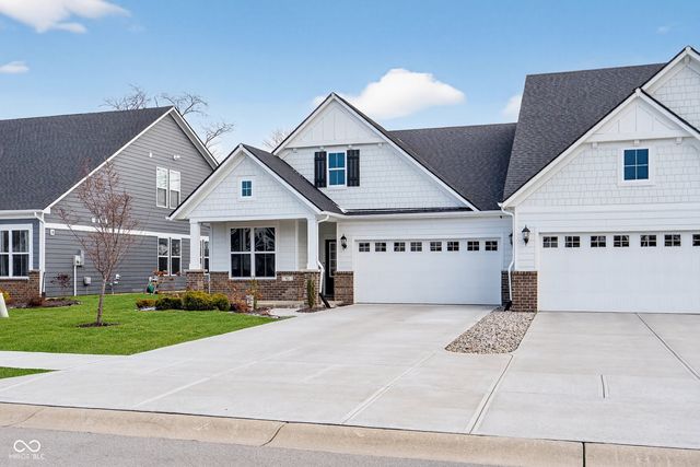 811 Stone Trace Court, Avon, IN 46123