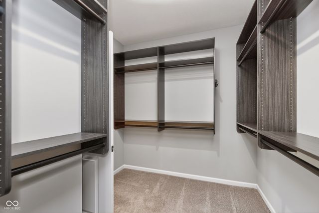 811 Stone Trace Court, Avon, IN 46123