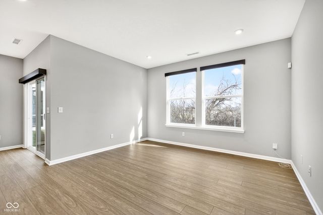 811 Stone Trace Court, Avon, IN 46123