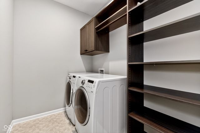 811 Stone Trace Court, Avon, IN 46123