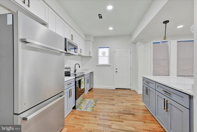 2400 W LAFAYETTE AVE, Baltimore, MD 21216