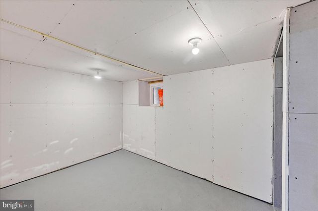 2400 W LAFAYETTE AVE, Baltimore, MD 21216