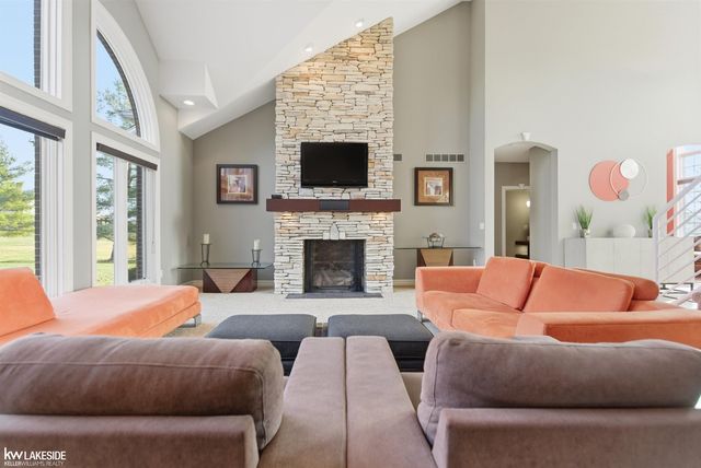 21901 31 Mile Road, Ray Twp, MI 48096