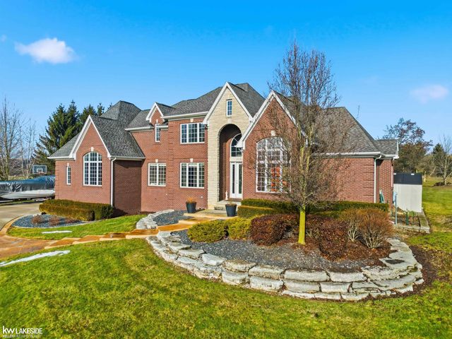 21901 31 Mile Road, Ray Twp, MI 48096