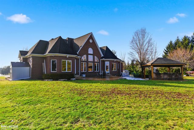 21901 31 Mile Road, Ray Twp, MI 48096