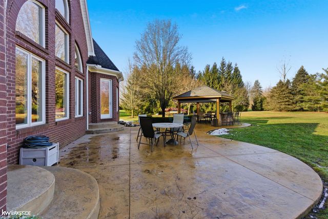 21901 31 Mile Road, Ray Twp, MI 48096