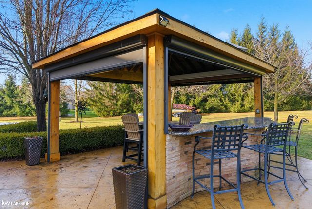 21901 31 Mile Road, Ray Twp, MI 48096