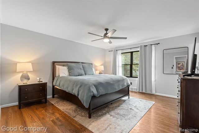 840 S Oxford Road, Grosse Pointe Woods, MI 48236