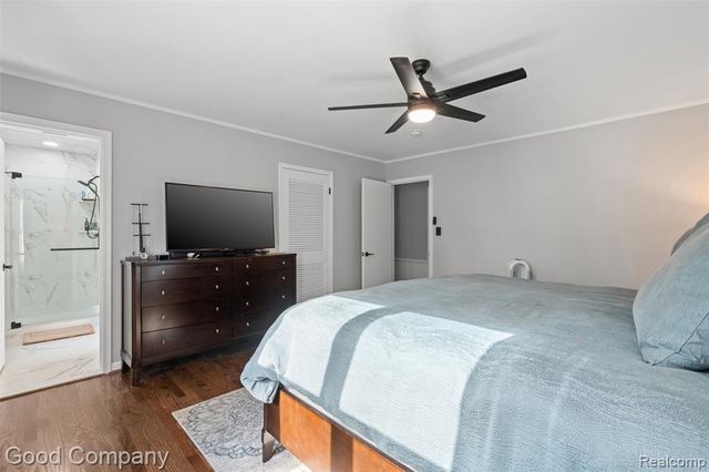 840 S Oxford Road, Grosse Pointe Woods, MI 48236