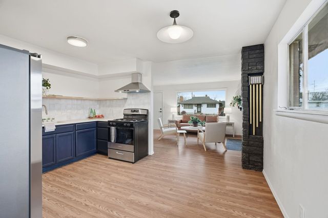 2508 N Julia St, Spokane, WA 99217