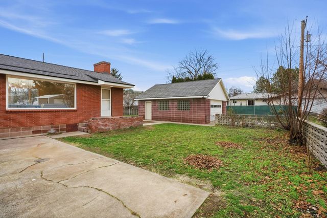 2508 N Julia St, Spokane, WA 99217