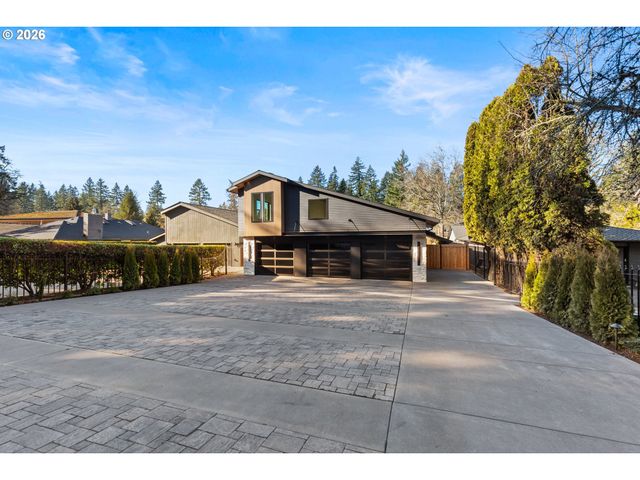 17763 Kelok Rd, Lake Oswego, OR 97034