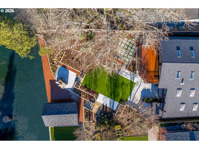 17763 Kelok Rd, Lake Oswego, OR 97034