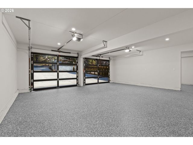 17763 Kelok Rd, Lake Oswego, OR 97034