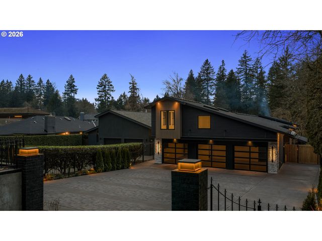 17763 Kelok Rd, Lake Oswego, OR 97034