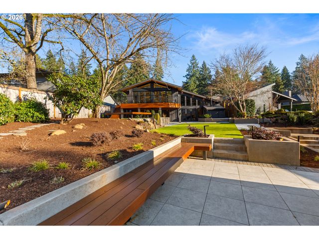 17763 Kelok Rd, Lake Oswego, OR 97034