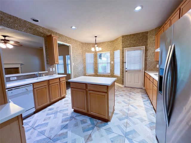 908 Azalea Pointe, League City, TX 77573