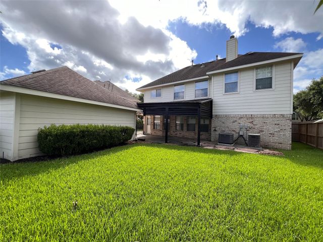908 Azalea Pointe, League City, TX 77573